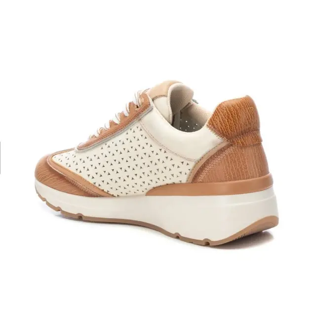 Кросівки XTI CARMELA 161421 CAMEL